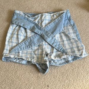 Patterned soft jean shorts